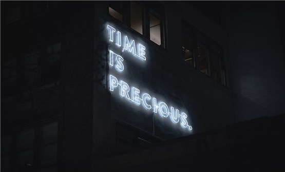 If you know you’re going to be late, let people know.